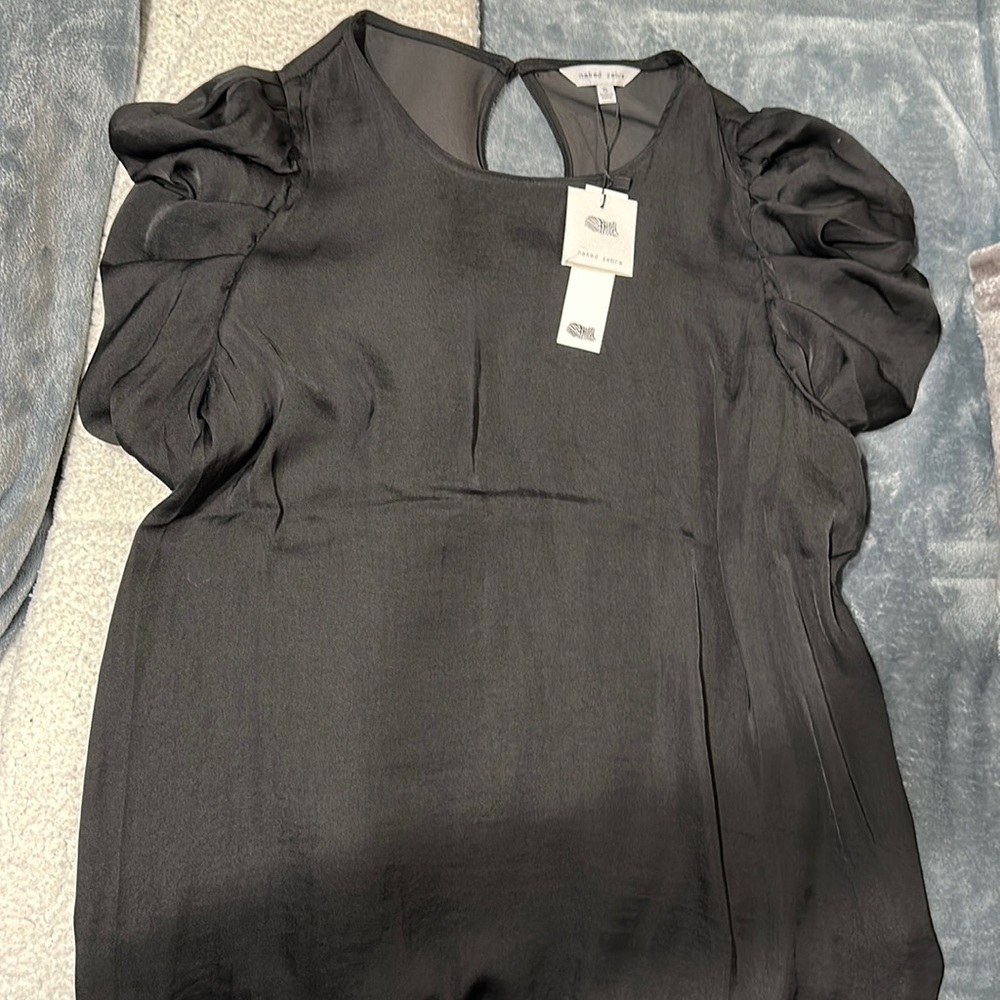BNWT. Naked Zebra top / blouse. Size small